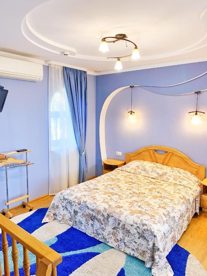 Hotel Complex Mukhomor Poltava Esterno foto